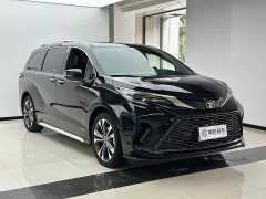 Toyota Gravia 2.5L Hybrid Flagship ULTRA Edition - photo 2