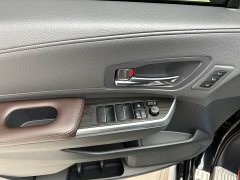 Toyota Gravia 2.5L Hybrid Flagship ULTRA Edition - photo 6