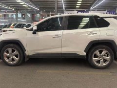 Toyota RAV4 2.0L CVT FWD Fashion Plus - photo 2