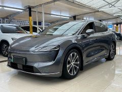 Luxeed Zhiji R7 Pure Electric 667km Pro - ფოტო 1