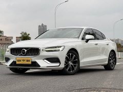 Volvo S60 B4 Smart Luxury Edition - ფოტო 16