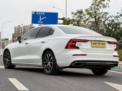 Volvo S60 B4 Smart Luxury Edition - ფოტო 18