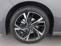 Lynk & Co 03 1.5T DCT Champion Edition Pro - ფოტო 17