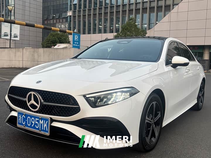 Mercedes-Benz A-Class Facelift A 200 L Fashion Edition