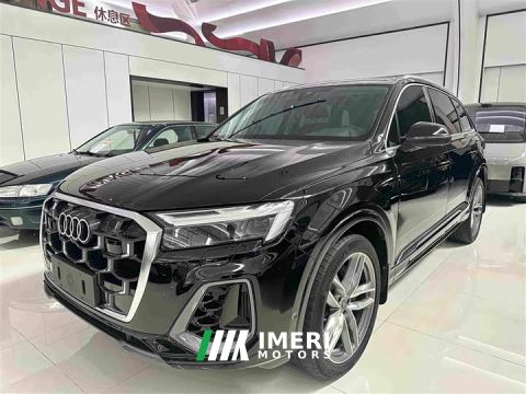 2025 Audi Q7 55 TFSI quattro S line Sport