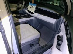 Zeekr 009 Facelift WE Edition - ფოტო 8
