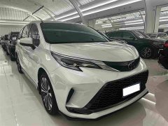 Toyota Grevias 2.5L Hybrid Premium Plus Edition - фото 3