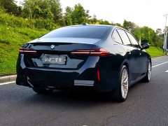 BMW 5 Series 530Li Luxury M Sport Package - ფოტო 7