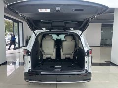 Toyota Sienna 2.5L Hybrid Platinum Edition - фото 19
