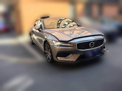 Volvo S60 T4 Smart Luxury Edition - ფოტო 4