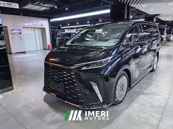 Lexus LM 500h Four-Seater Imperial Edition