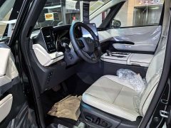 Lexus LM 500h Four-Seater Imperial Edition - ფოტო 5