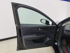FAW Red Flag E-QM5 Facelift Base Mobility Edition - ფოტო 7