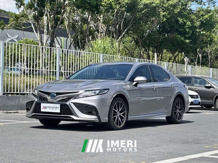Toyota Camry Hybrid 2.5HS Sharp Luxury Edition - ავტომობილი ჩინეთიდან