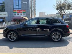 Audi Q7 55 TFSI quattro S line Sport - фото 3