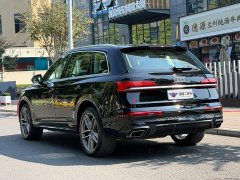 Audi Q7 55 TFSI quattro S line Sport - фото 4