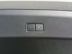 Li Auto i8 Standard Edition - ფოტო 11