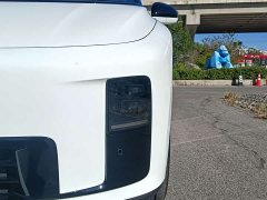 Li Auto i8 Standard Edition - ფოტო 3