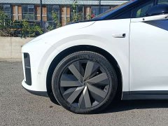 Li Auto i8 Standard Edition - ფოტო 5