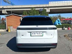Li Auto i8 Standard Edition - ფოტო 8