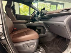 Toyota Gravia 2.5L Hybrid Respect MAX AWD Edition - ფოტო 14