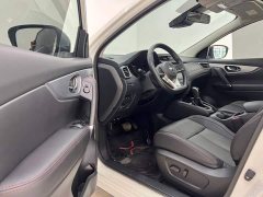 Nissan Qashqai 2.0L CVT XV Premium Luxury - ფოტო 9
