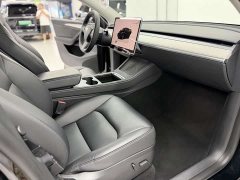 Tesla Model Y Rear-Wheel Drive - ფოტო 12