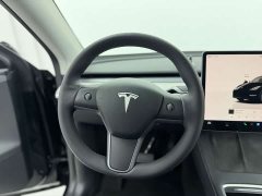 Tesla Model Y Rear-Wheel Drive - ფოტო 3