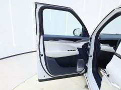 Zeekr 009 Six-Seat Executive AWD 108kWh - ფოტო 14