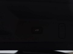 Zeekr 9X Obsidian Black 70kWh Six-Seater - ფოტო 9