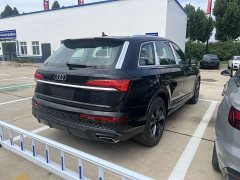 Audi Q7 55 TFSI quattro S line Sport - ფოტო 3