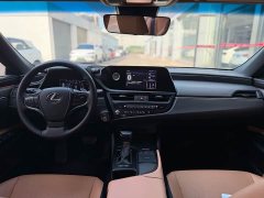 Lexus ES 200 Premium Edition - ფოტო 6