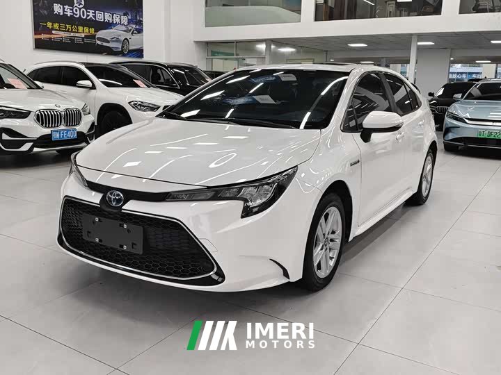 Toyota Corolla Hybrid 1.8H E-CVT Luxury - ავტომობილი ჩინეთიდან