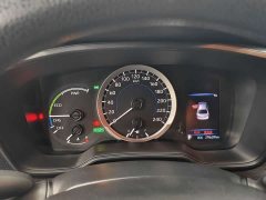 Toyota Corolla Hybrid 1.8H E-CVT Luxury - ფოტო 6