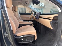 Changan Starchi ET Extended Range 200 Pro - ფოტო 12