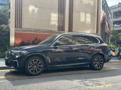 BMW X5 Facelift xDrive 30Li M Sport Premium Package - ფოტო 2