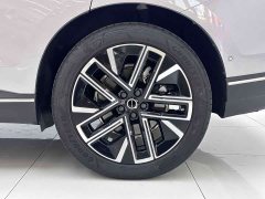Volvo XC70 Plug-in Hybrid AWD Extended Range Plus - ფოტო 9