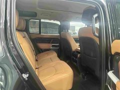 Land Rover Defender 110 3.0T P400 Dark Edition - ფოტო 16