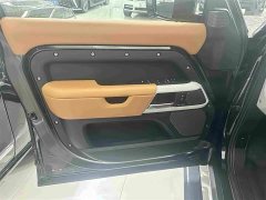 Land Rover Defender 110 3.0T P400 Dark Edition - ფოტო 6