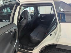Toyota RAV4 2.0L CVT FWD 20th Anniversary Platinum Edition - ფოტო 8