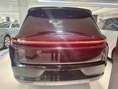 Li Auto L8 Pro - ფოტო 17