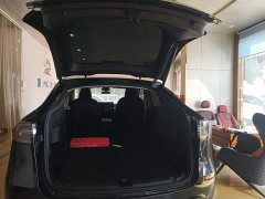 Tesla Model Y Rear-Wheel Drive - ფოტო 18