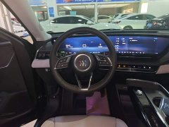 Buick E5 Premium Standard Range Edition - ფოტო 10