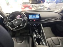 Hyundai Elantra 1.5L CVT Luxury - ფოტო 9