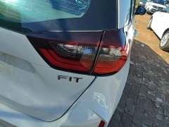 Honda Fit 1.5L CVT Trend Edition - ფოტო 7