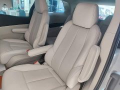 Buick GL8 Land Business Class Comfort Edition - фото 16