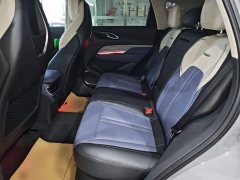 FAW Red Flag HS3 2.0T AWD Youwei Edition - ფოტო 12