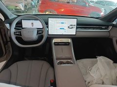 SAIC Roewe M7 DMH 160km Comfort Edition - ფოტო 9