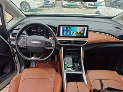 MAXUS G50 PLUS 1.5T Automatic Escort Edition - ფოტო 9