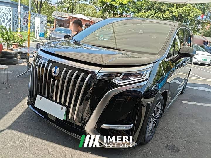 Denza D9 EV 620 Premium Edition